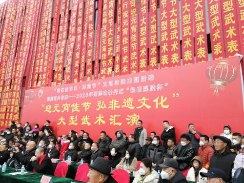 迎元宵佳节 弘非遗文化 李磨油亮相受欢迎